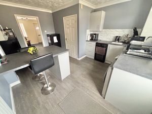 Kitchen/diner- click for photo gallery